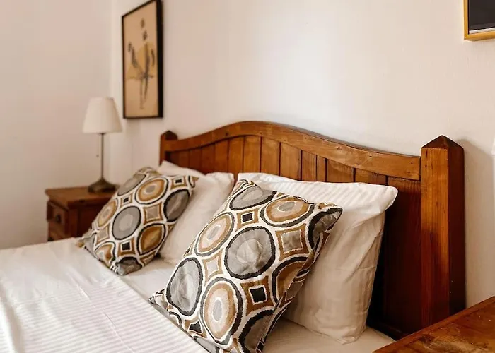 Casa Buna Colorada *